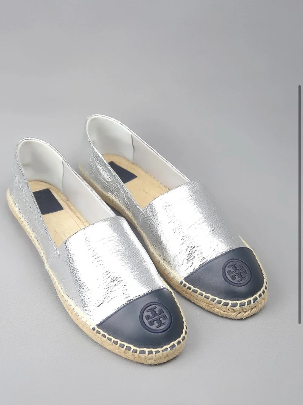 Like new Tory Burch Silver Leather Espadrille with Navy Logo Cap size 9.